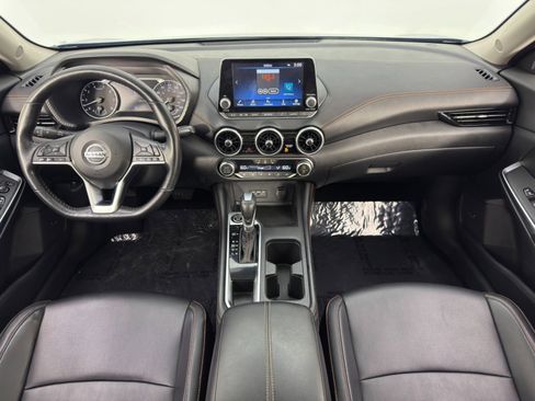 Used 2023 Nissan Sentra SR w/ SR Premium Package image 12