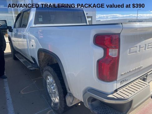 Used 2022 Chevrolet Silverado 3500 LT w/ Convenience Package image 9