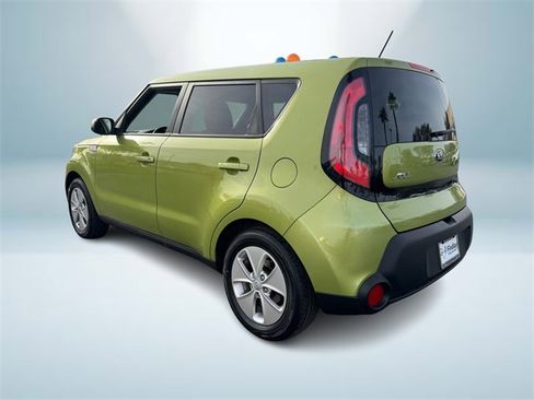 Used 2016 Kia Soul Base image 4