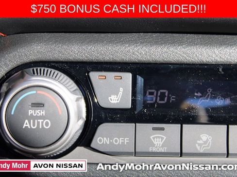 New 2025 Nissan Versa SR w/ Trunk Package image 24