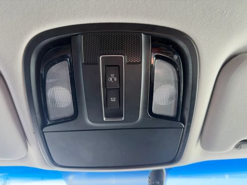 Used 2018 Kia Sorento FWD image 22