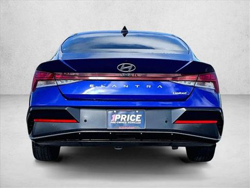 Used 2024 Hyundai Elantra Limited FWD image 4