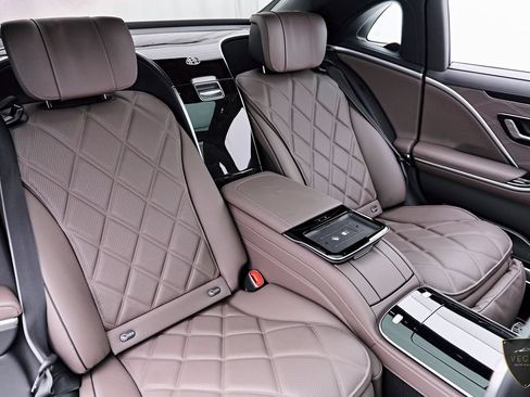 Used 2024 Mercedes-Benz Maybach S 680 4MATIC image 52