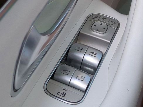 Used 2022 Mercedes-Benz Maybach GLS 600 4MATIC image 24