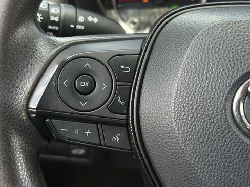 Used 2019 Toyota RAV4 XLE FWD image 13