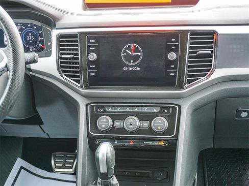 Used 2023 Volkswagen Atlas SEL Premium image 15