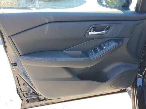 New 2026 Nissan Rogue SV w/ Cold Weather Package FWD image 5