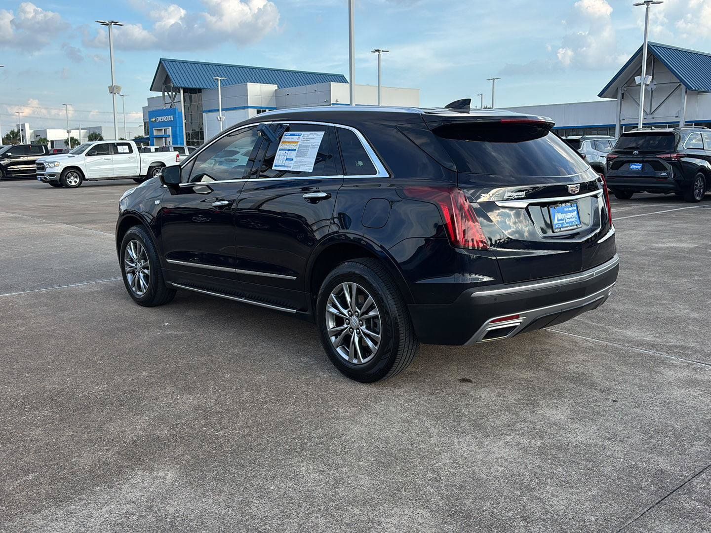 Used 2022 Cadillac XT5 Premium Luxury FWD image 21