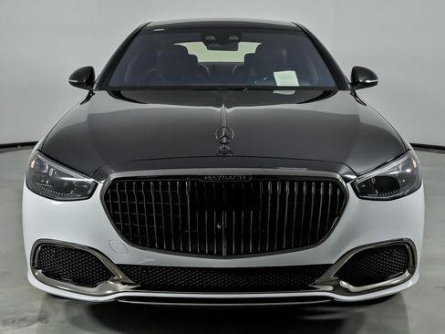 Used 2024 Mercedes-Benz Maybach S 680 4MATIC image 4