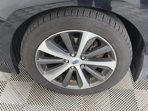 Used 2017 Subaru Legacy 2.5i Limited AWD/4WD image 8