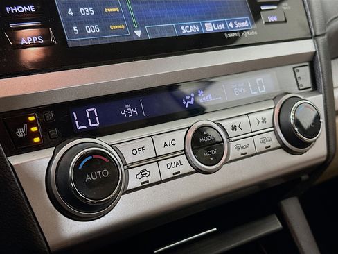 Used 2015 Subaru Outback 2.5i Premium image 23