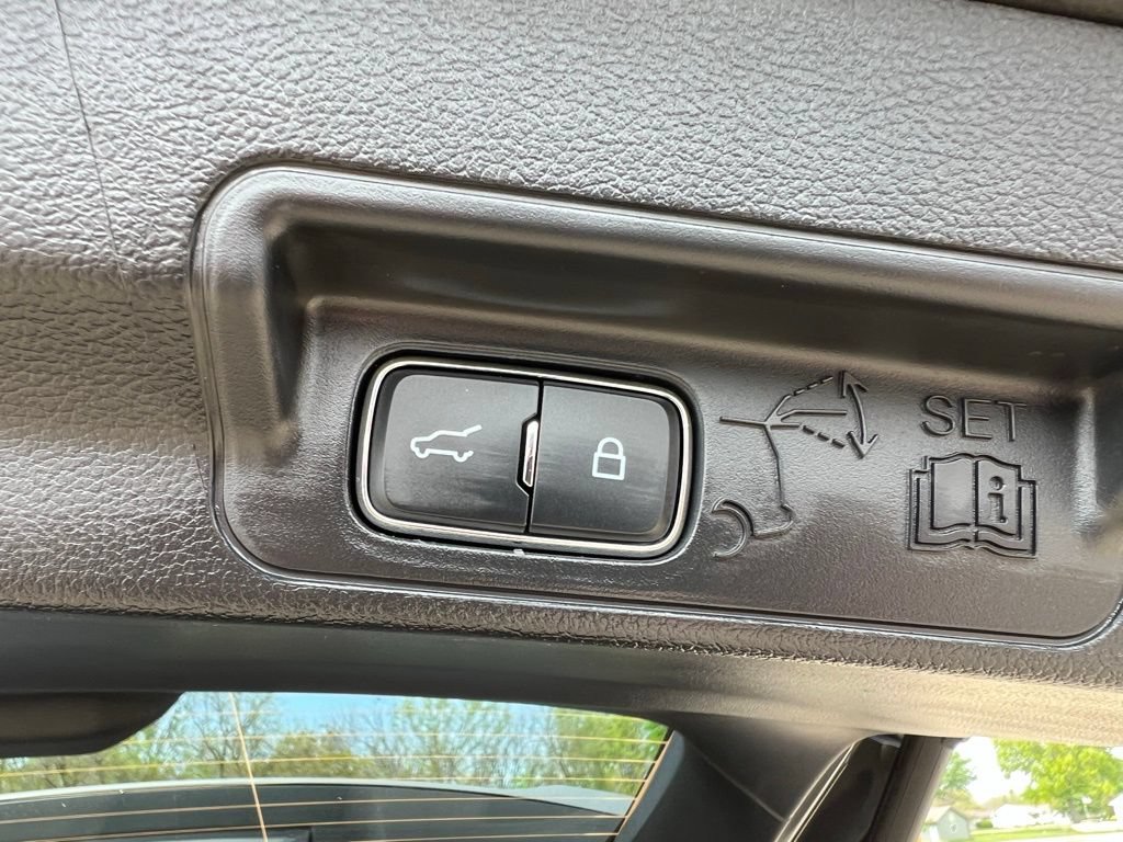 Used 2026 Ford Explorer ST-Line AWD/4WD image 25