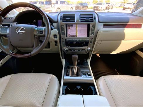 Used 2016 Lexus GX 460 image 15