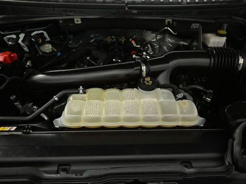 Used 2023 Ford Expedition Limited image 35