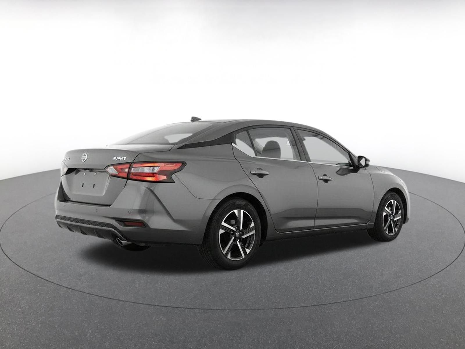 Used 2025 Nissan Sentra SV FWD image 10