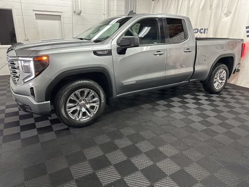 Used 2023 GMC Sierra 1500 Elevation AWD/4WD image 2