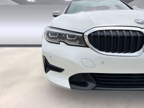 Used 2019 BMW 330i Sedan w/ Premium Package RWD image 10