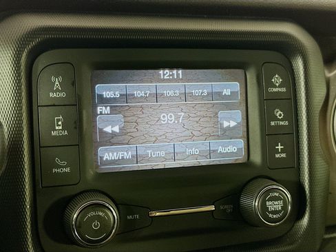 Used 2019 Jeep Wrangler Unlimited Sport S AWD/4WD image 19
