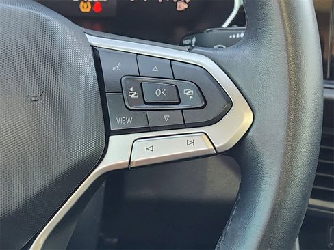 Used 2022 Volkswagen Jetta SE image 29