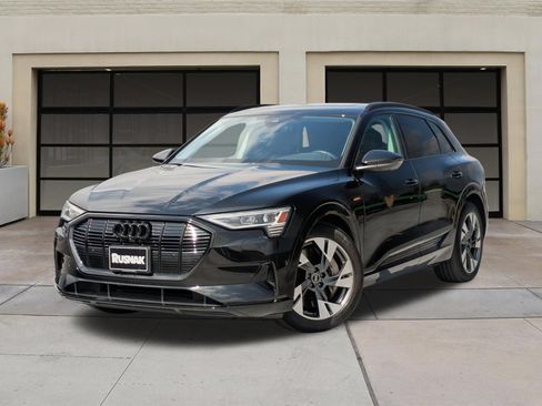 Used 2023 Audi e-tron Premium w/ Convenience Plus Package AWD/4WD image 3