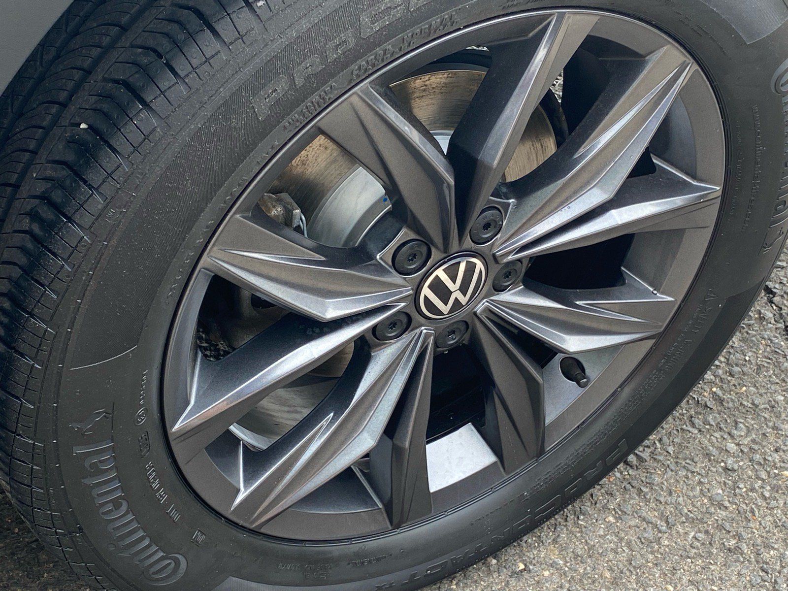 Certified 2024 Volkswagen Tiguan SE AWD/4WD image 19