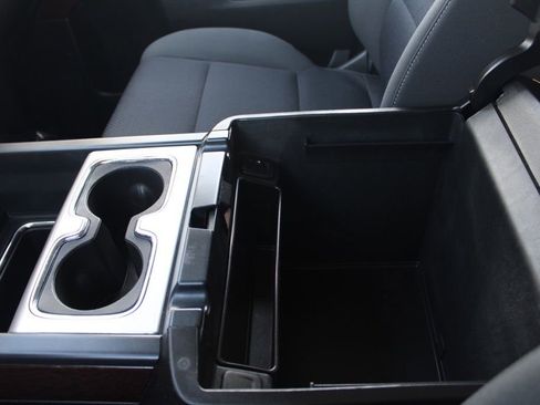 Used 2018 GMC Sierra 1500 SLE w/ SLE Value Package image 38