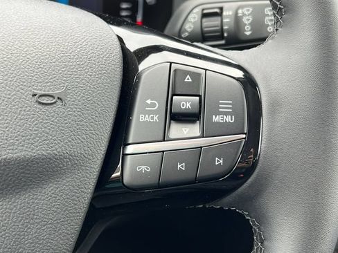 New 2024 Ford Escape SE FWD image 19