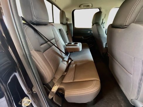 Used 2023 Nissan Frontier SV w/ SV Convenience Package AWD/4WD image 26