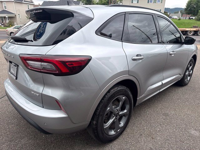 Certified 2023 Ford Escape ST-Line w/ Tech Pack #1 AWD/4WD image 6
