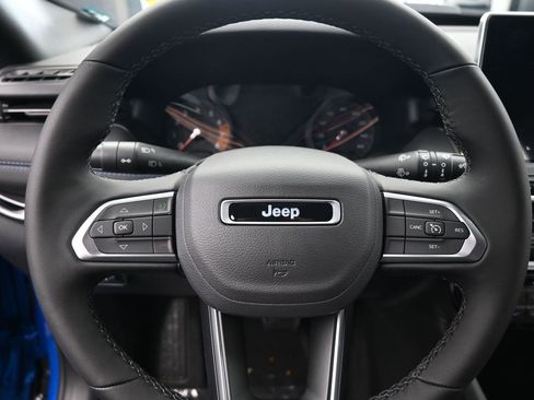 New 2026 Jeep Compass Latitude image 15