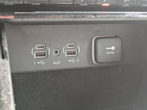 Used 2022 Jeep Grand Cherokee Overland AWD/4WD image 24