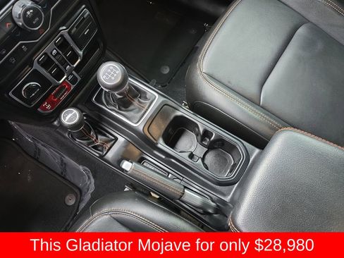 Used 2022 Jeep Gladiator Mojave image 32
