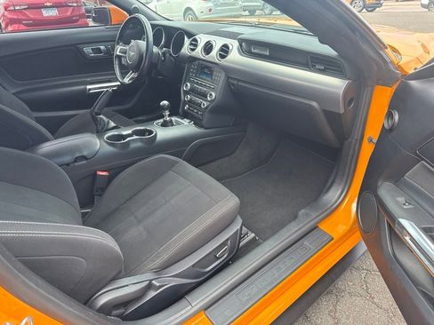 Used 2018 Ford Mustang GT RWD image 30