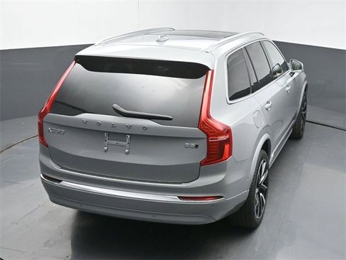 New 2025 Volvo XC90 B5 Plus w/ Protection Package Premier image 49