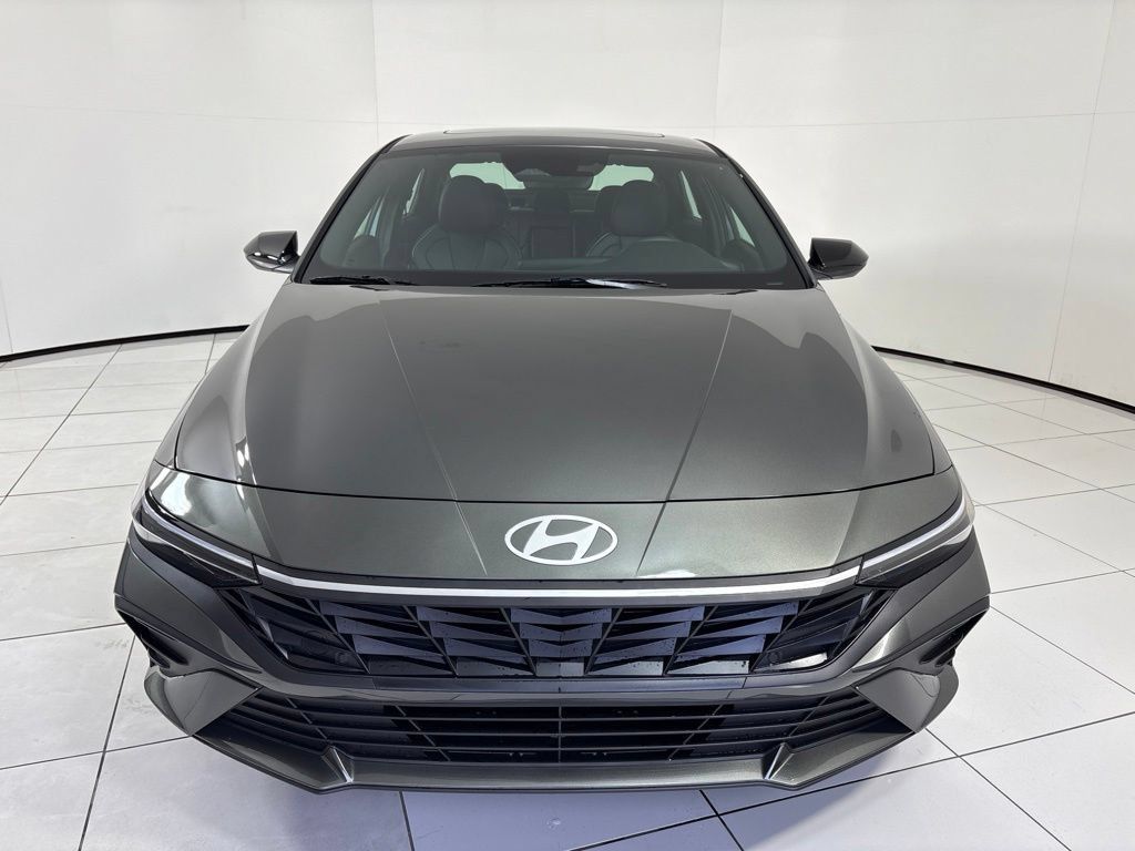 New 2026 Hyundai Elantra SEL Sport FWD image 8
