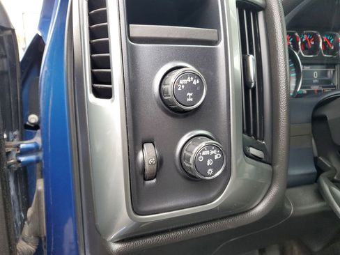 Used 2018 Chevrolet Silverado 1500 LT w/ LT Convenience Package AWD/4WD image 13