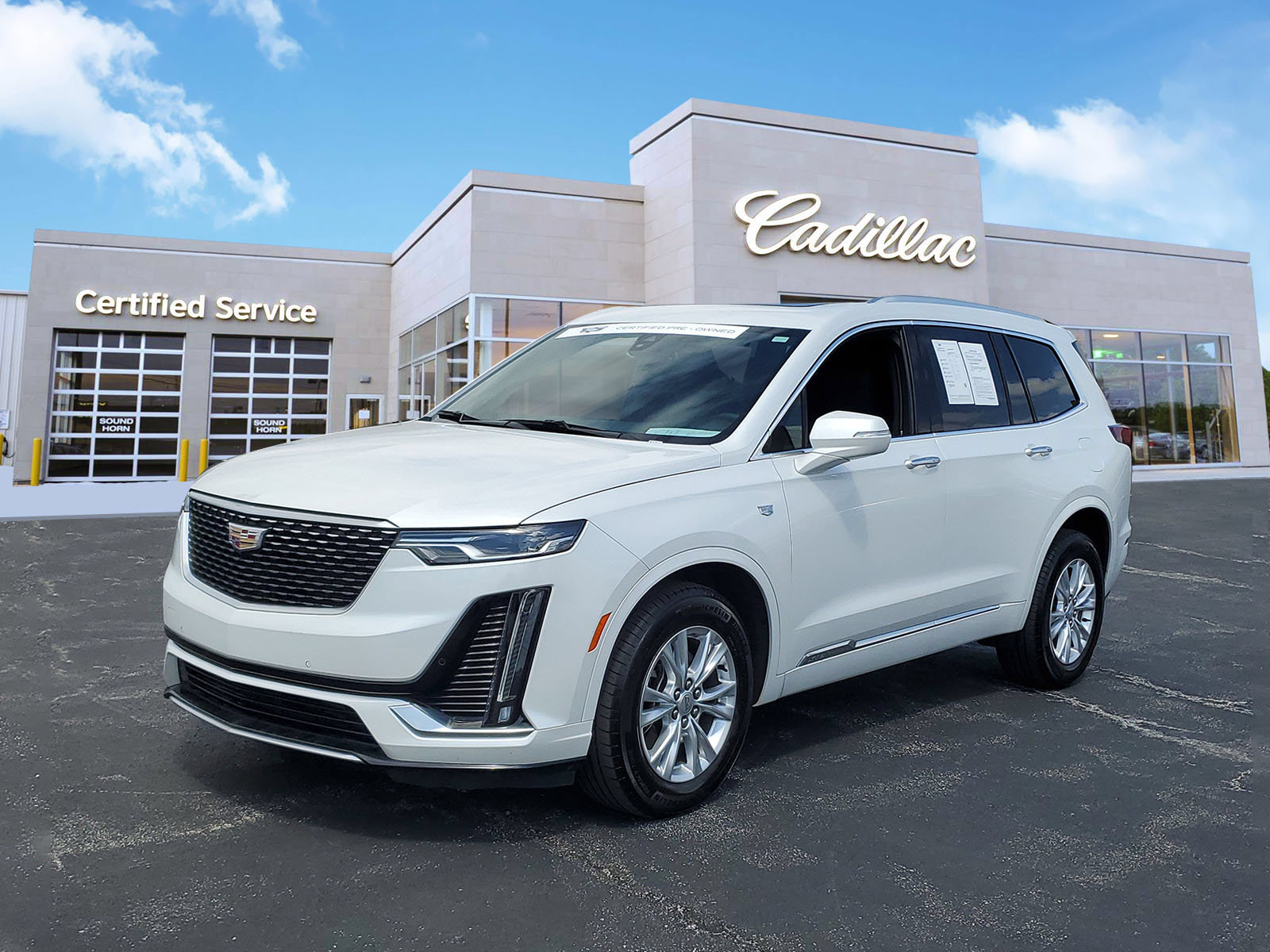 Used 2024 Cadillac XT6 Luxury w/ LPO, Floor Liner Package AWD/4WD image 1