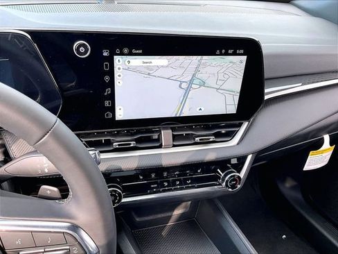 New 2026 Chevrolet Equinox LT w/ Midnight Edition FWD image 22