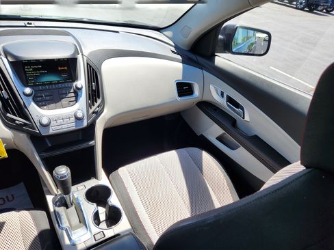 Used 2016 Chevrolet Equinox LS FWD image 16