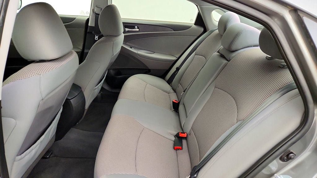 Used 2013 Hyundai Sonata GLS w/ Popular Equipment Pkg FWD image 36