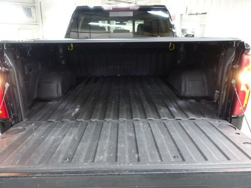 Used 2022 Chevrolet Silverado 1500 High Country w/ LPO, Dark Essentials Package AWD/4WD image 22