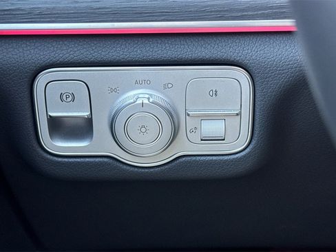 Certified 2025 Mercedes-Benz GLE 450e GLE 450e image 33