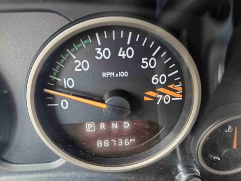 Used 2016 Jeep Wrangler Unlimited Sahara image 16