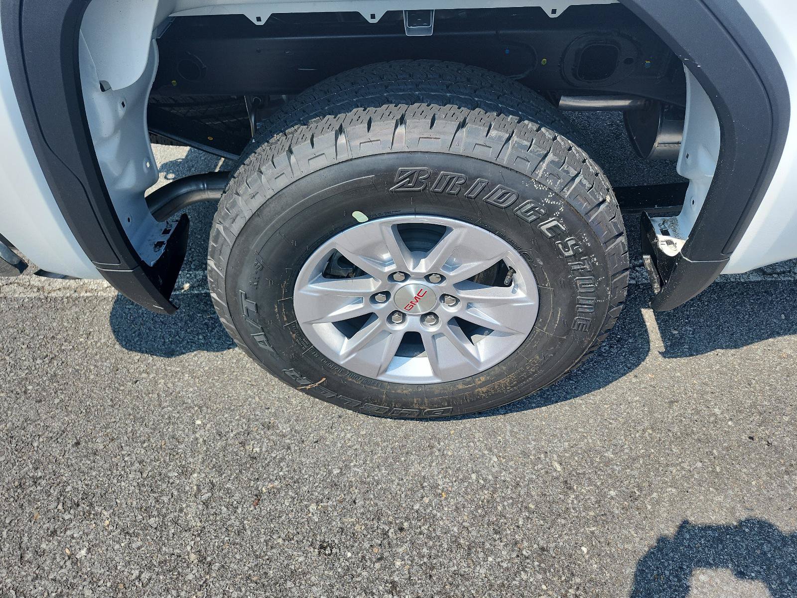 New 2026 GMC Sierra 1500 SLE AWD/4WD image 6