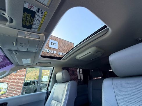 Used 2018 Toyota Sequoia Platinum w/ Carpet Mat Package AWD/4WD image 21