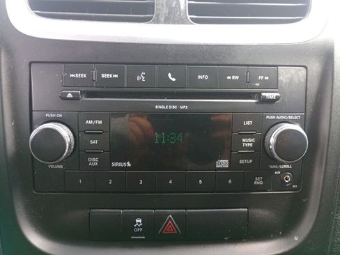 Used 2011 Dodge Avenger Mainstreet image 18