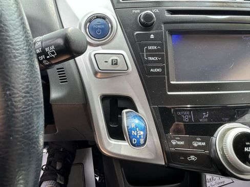 Used 2013 Toyota Prius V Five FWD image 26