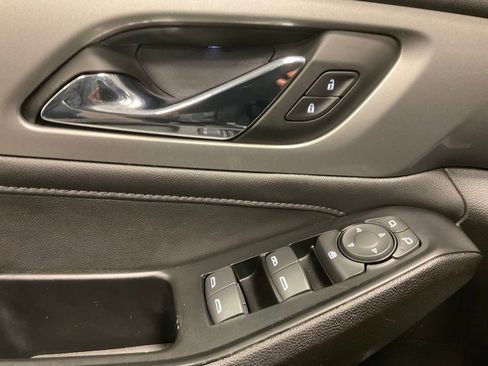 Used 2023 Chevrolet Traverse LT w/ LPO, Floor Liner Package AWD/4WD image 15