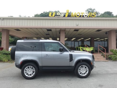 Used 2023 Land Rover Defender 90 S image 2