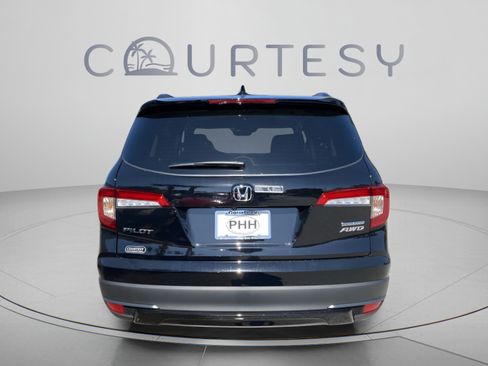 Used 2021 Honda Pilot Special Edition image 2